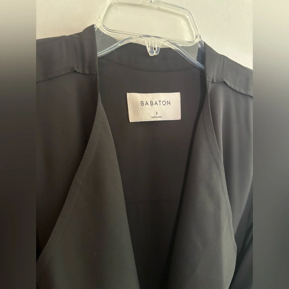 Aritzia Babaton Quincy flowy duster tie waist sheer jacket - Picture 3 of 14